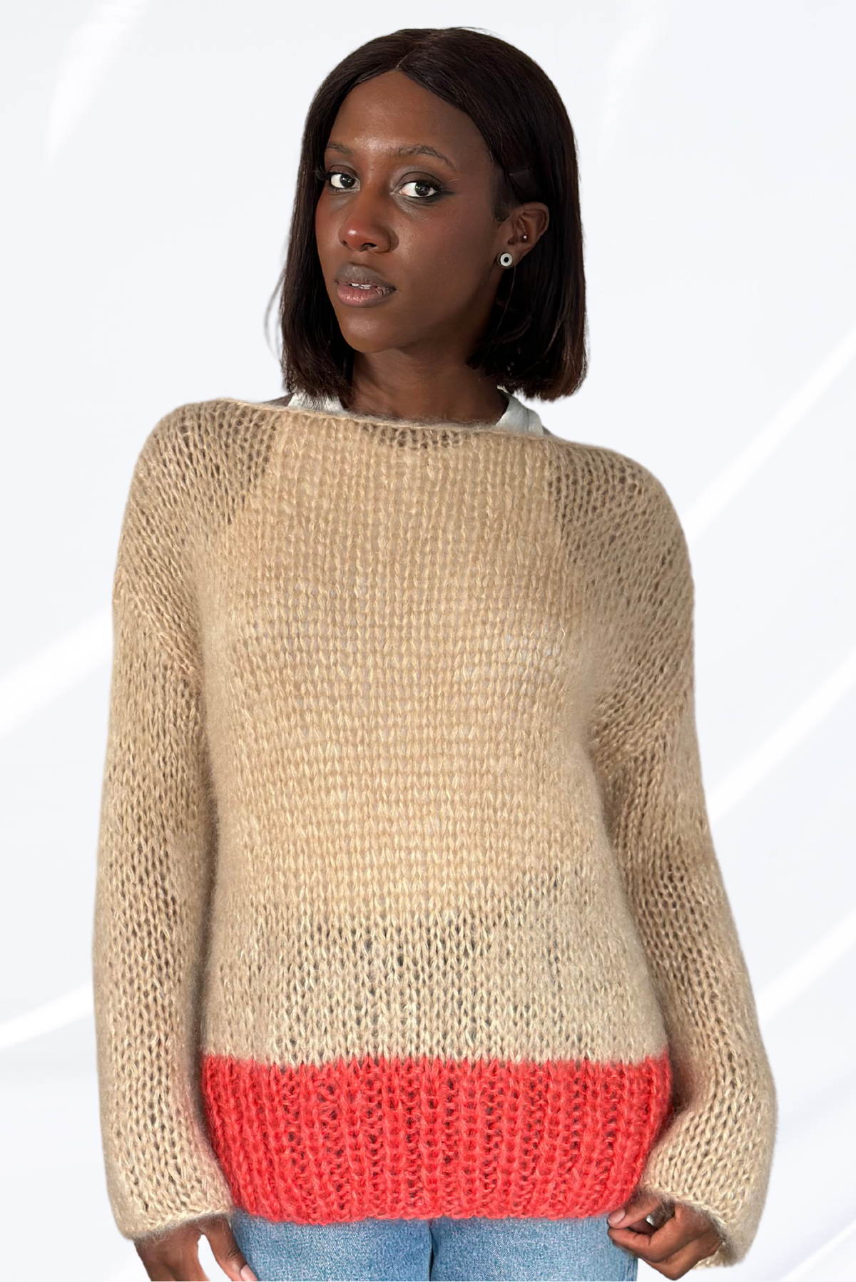 Beige pullover with orange line