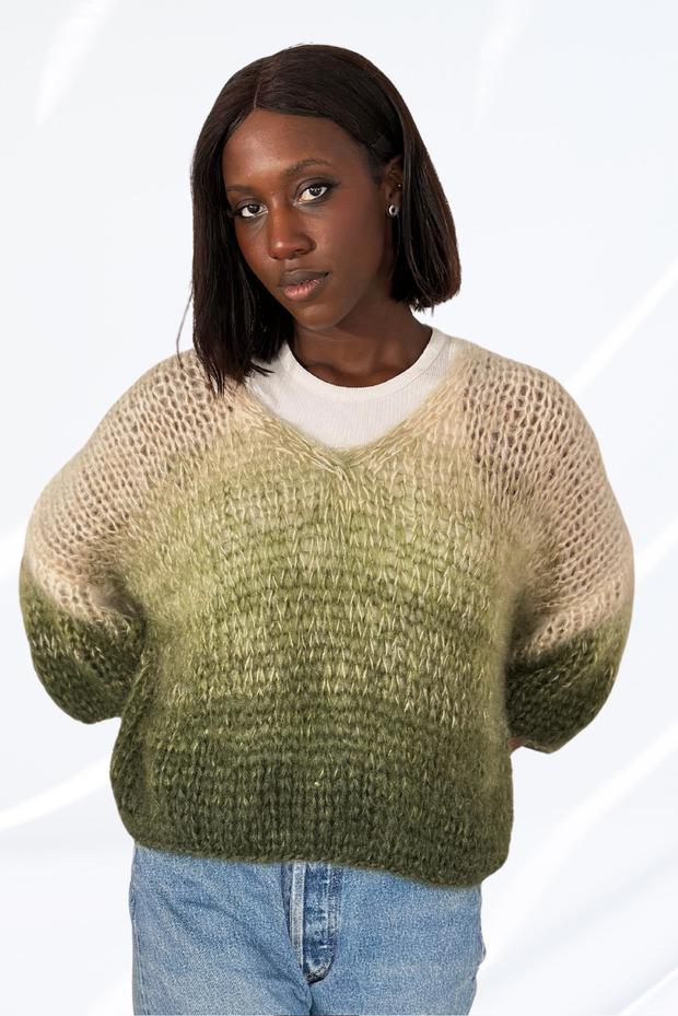 Mixed green pullover