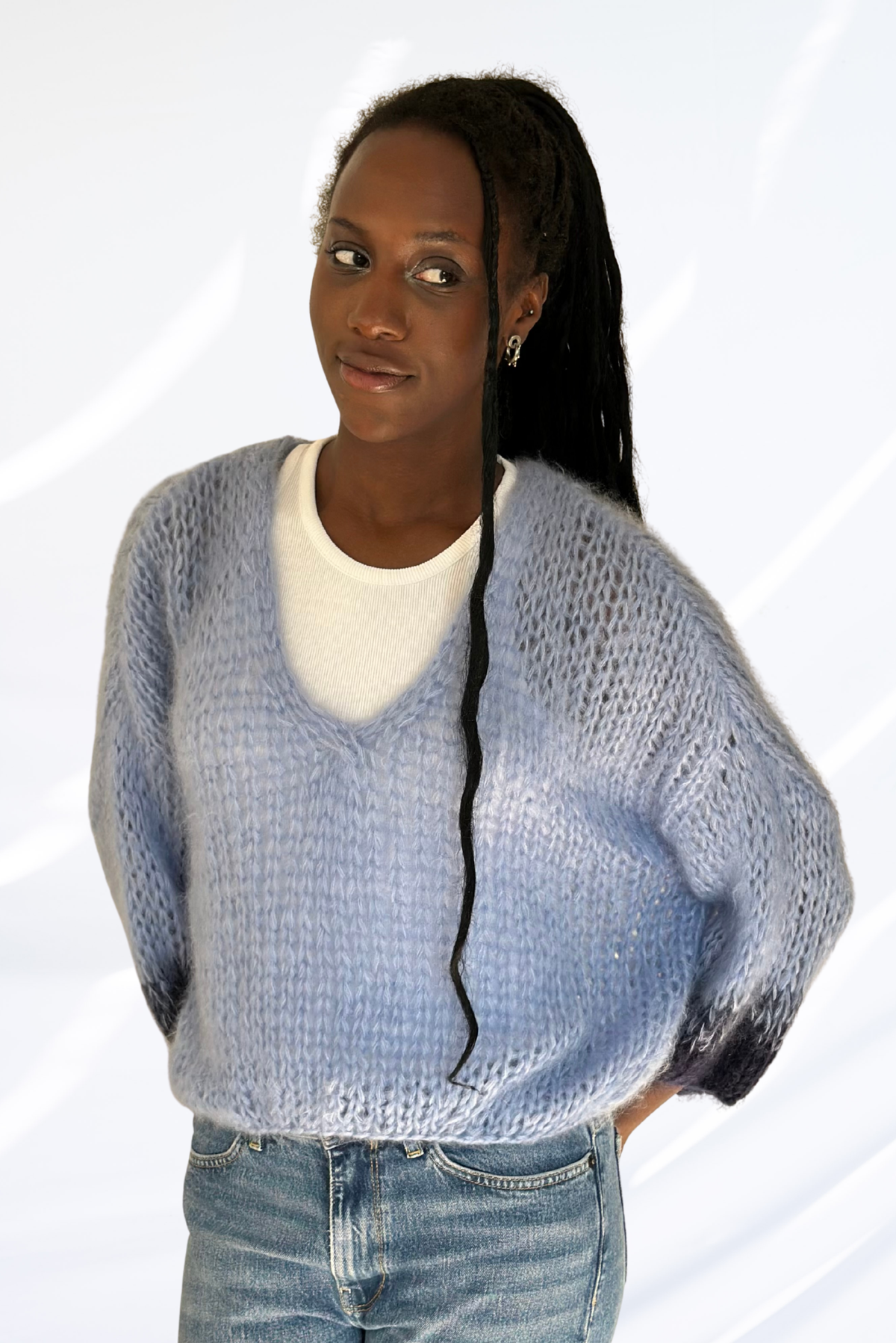 Mixed blue pullover
