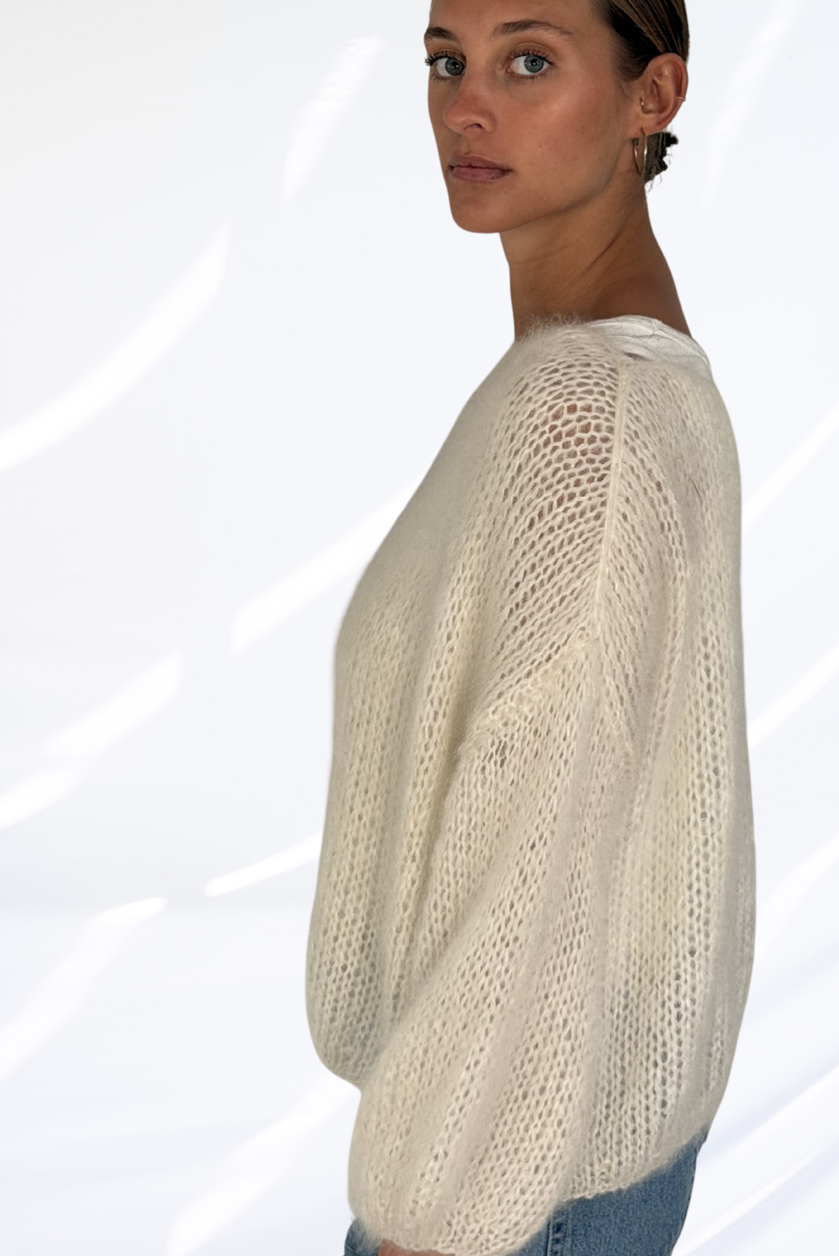 Cream pullover