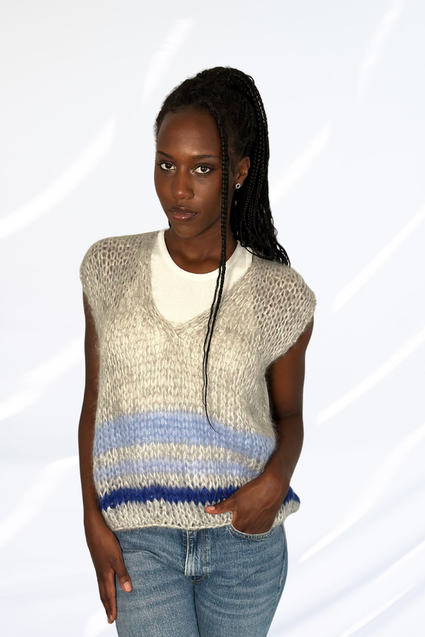 Grey & blue lines pullover