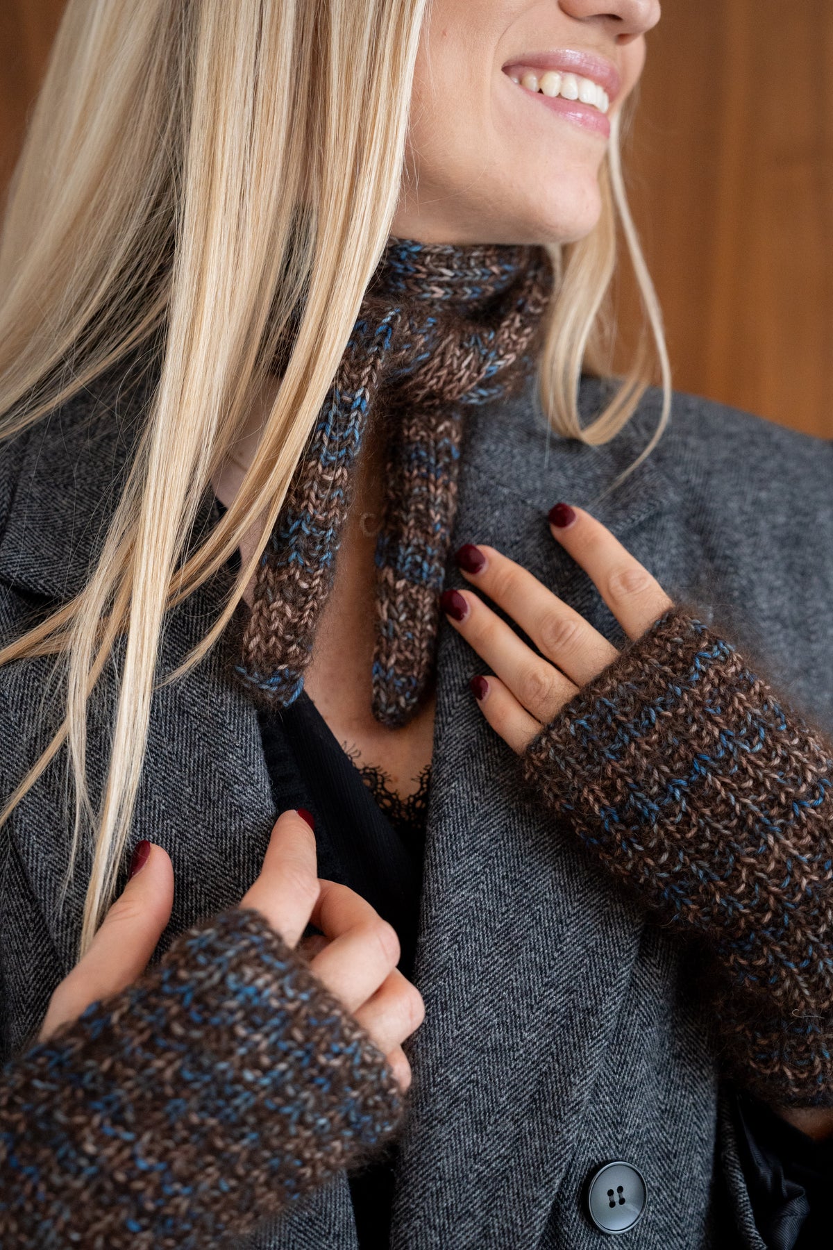 Maï hug scarf mixed brown